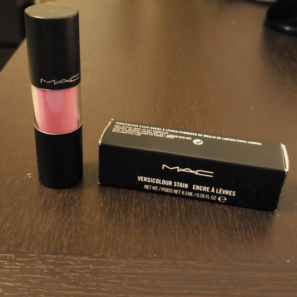 MAC Lipstick - Picture 1 of 1